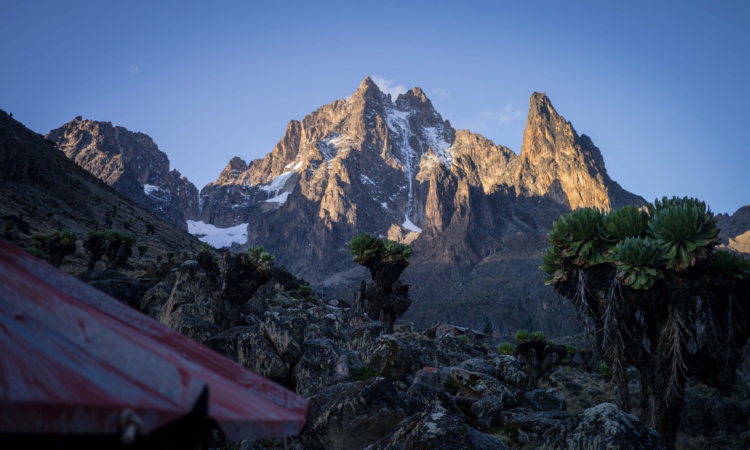 ALTITUDE SICKNESS ON MOUNT KENYA